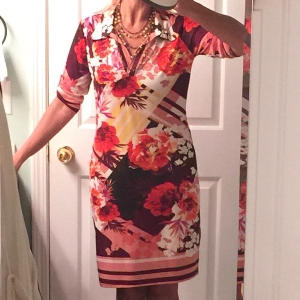 Comfy slip-on dress in vibrant colors!